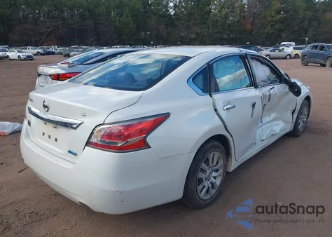 2014 Nissan Altima 2.5 from USA, damaged, VIN 1N4AL3AP0EC155989